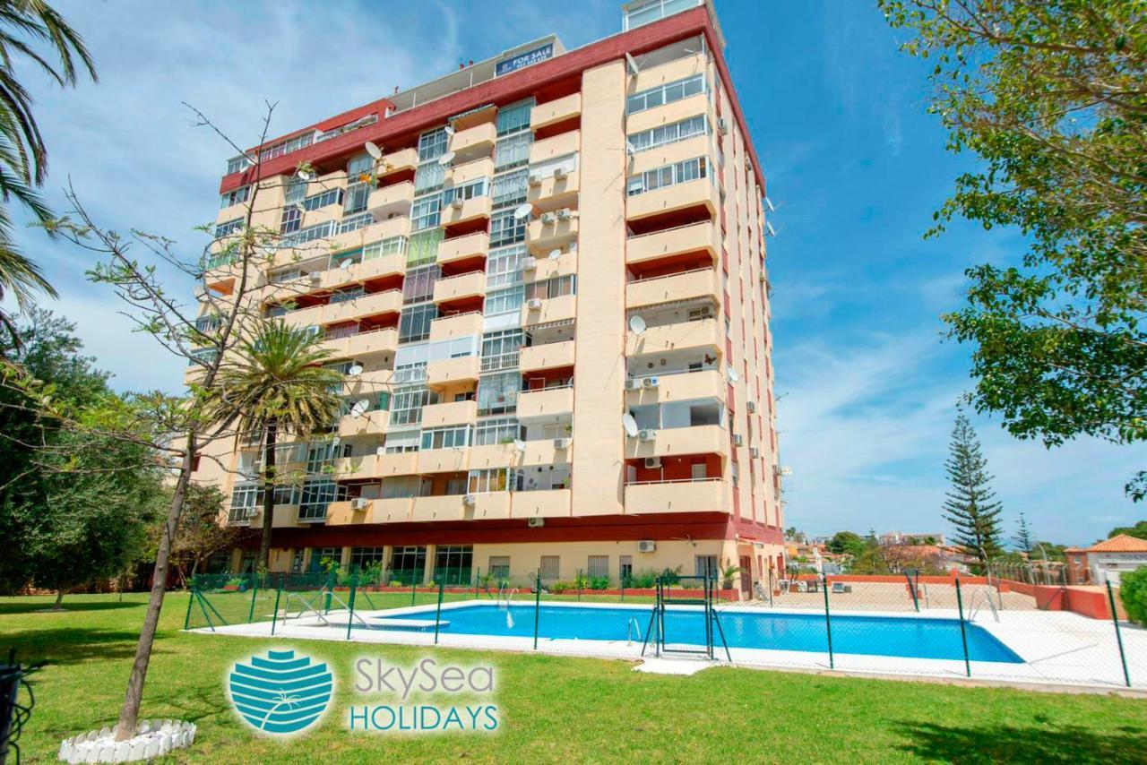 Skysea Holidays Benalmadena Benalmádena Exterior photo